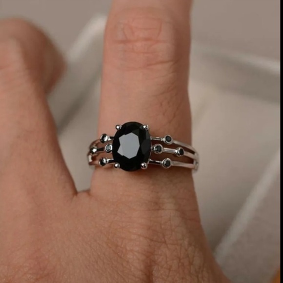 - 🖤Beautiful 925 Sterling Silver Black Obsidian Layered Ring - Picture 4 of 16